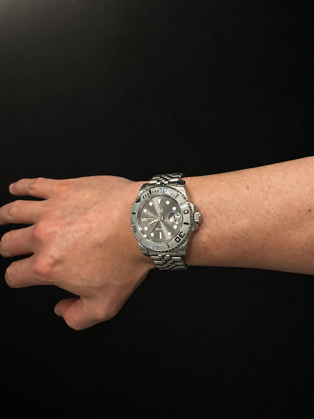 Rhodium Dial Dive Watch